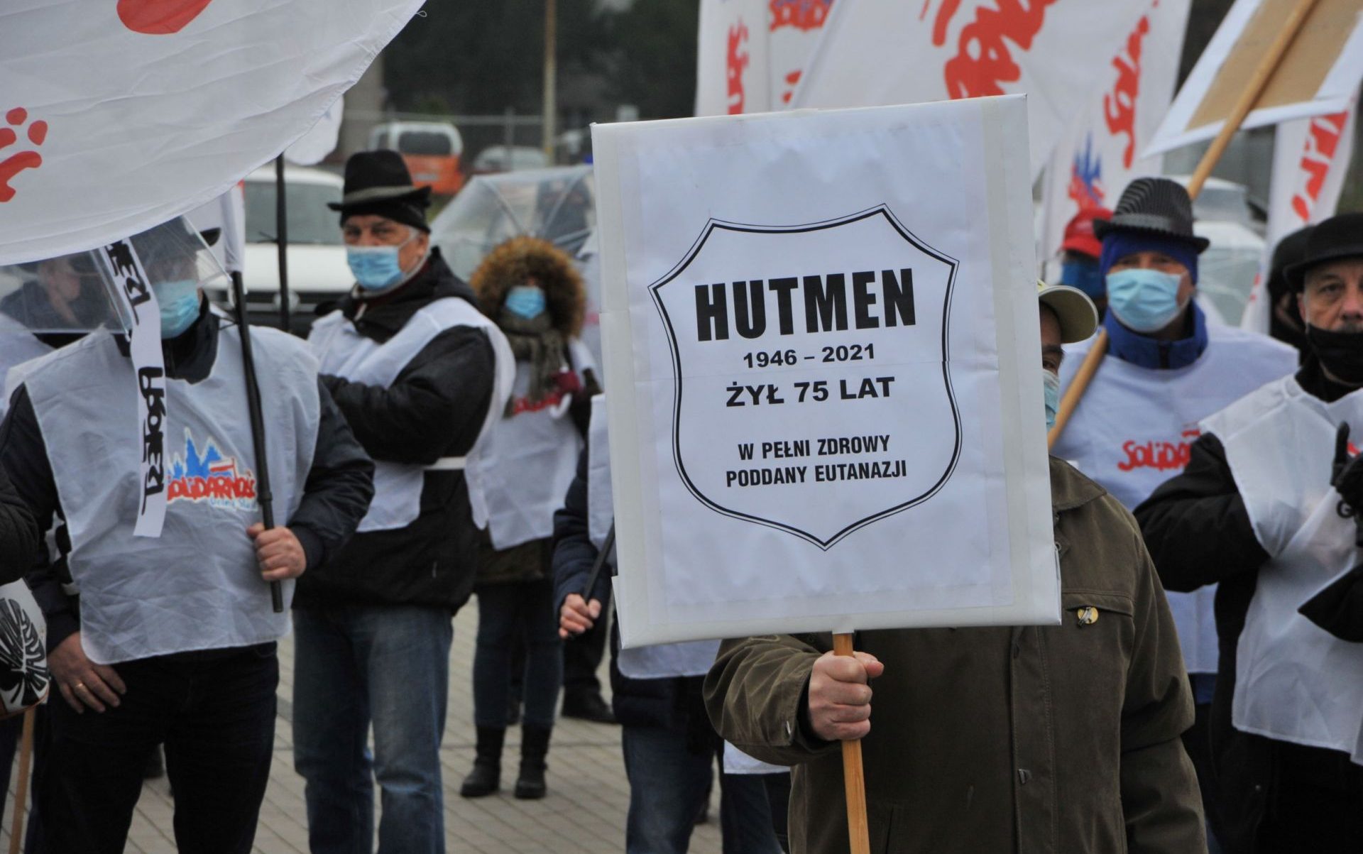 Hutmen protest