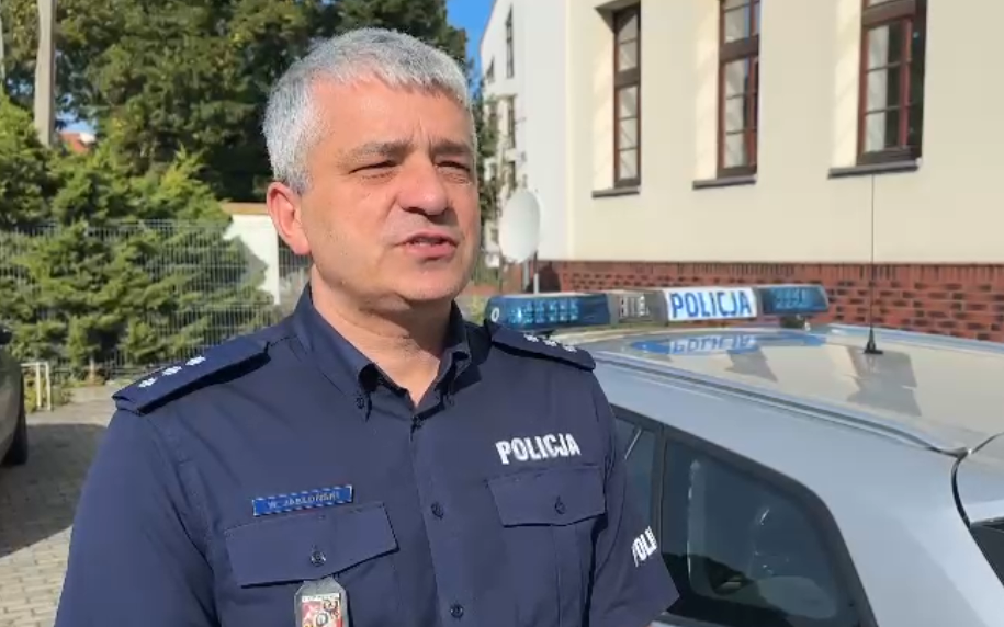 Napad na bank we Wrocławiu. Policjanci proszą o pomoc kierowców /fot. Policja Dolnośląska